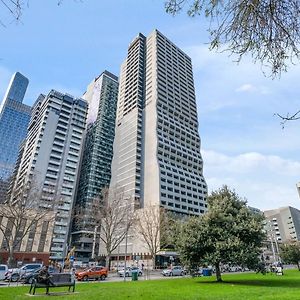 Oaks Melbourne On William Suites